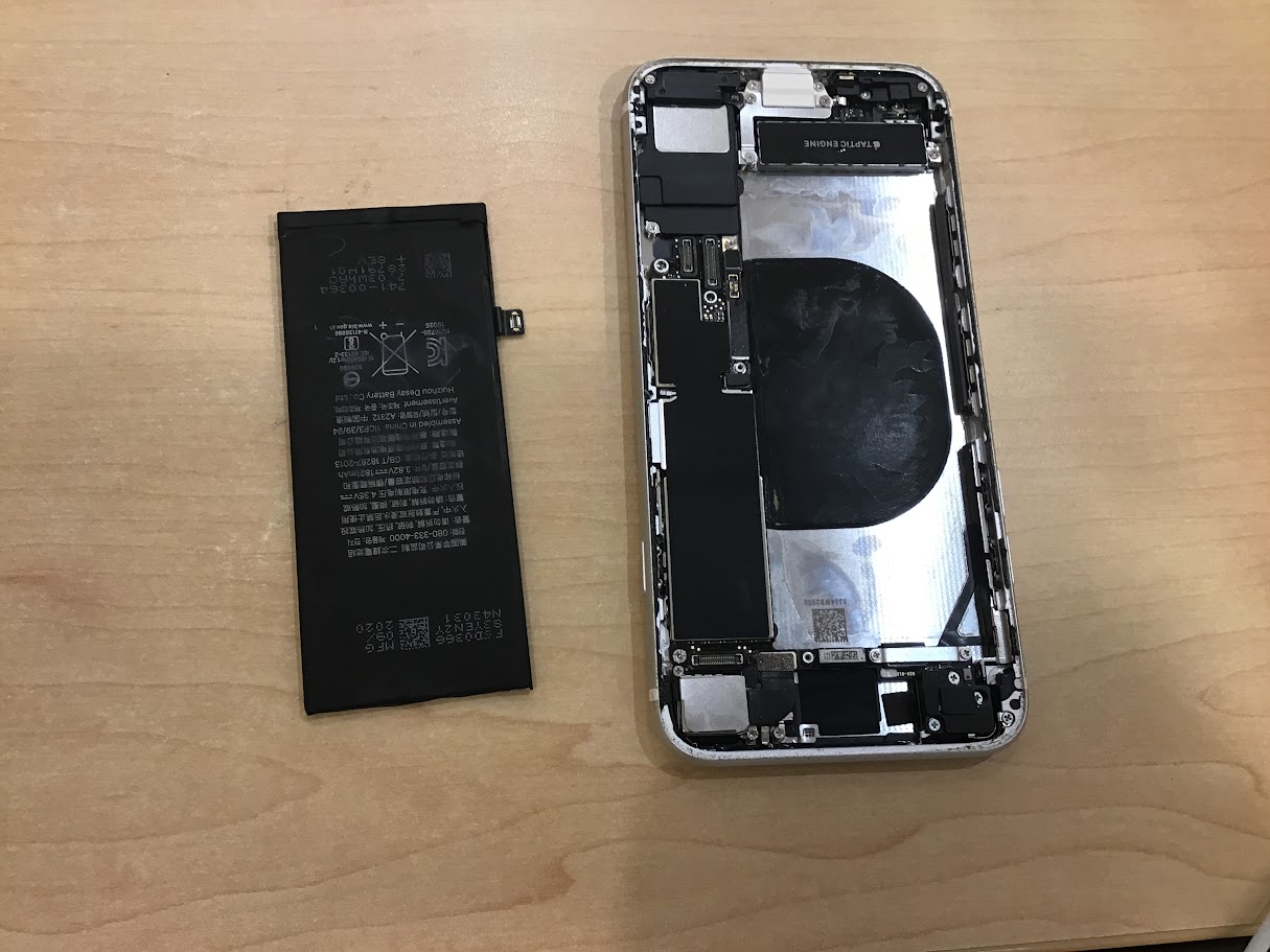 iPhoneSE2ならデータそのまま修理可能なスマホ修理工房町田モディ店へ！